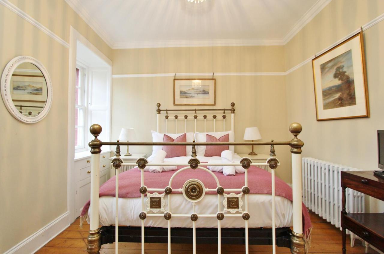 Elegant 3-Bedroom Ramsay Garden Apartment In Edinburgh City Centre Luaran gambar