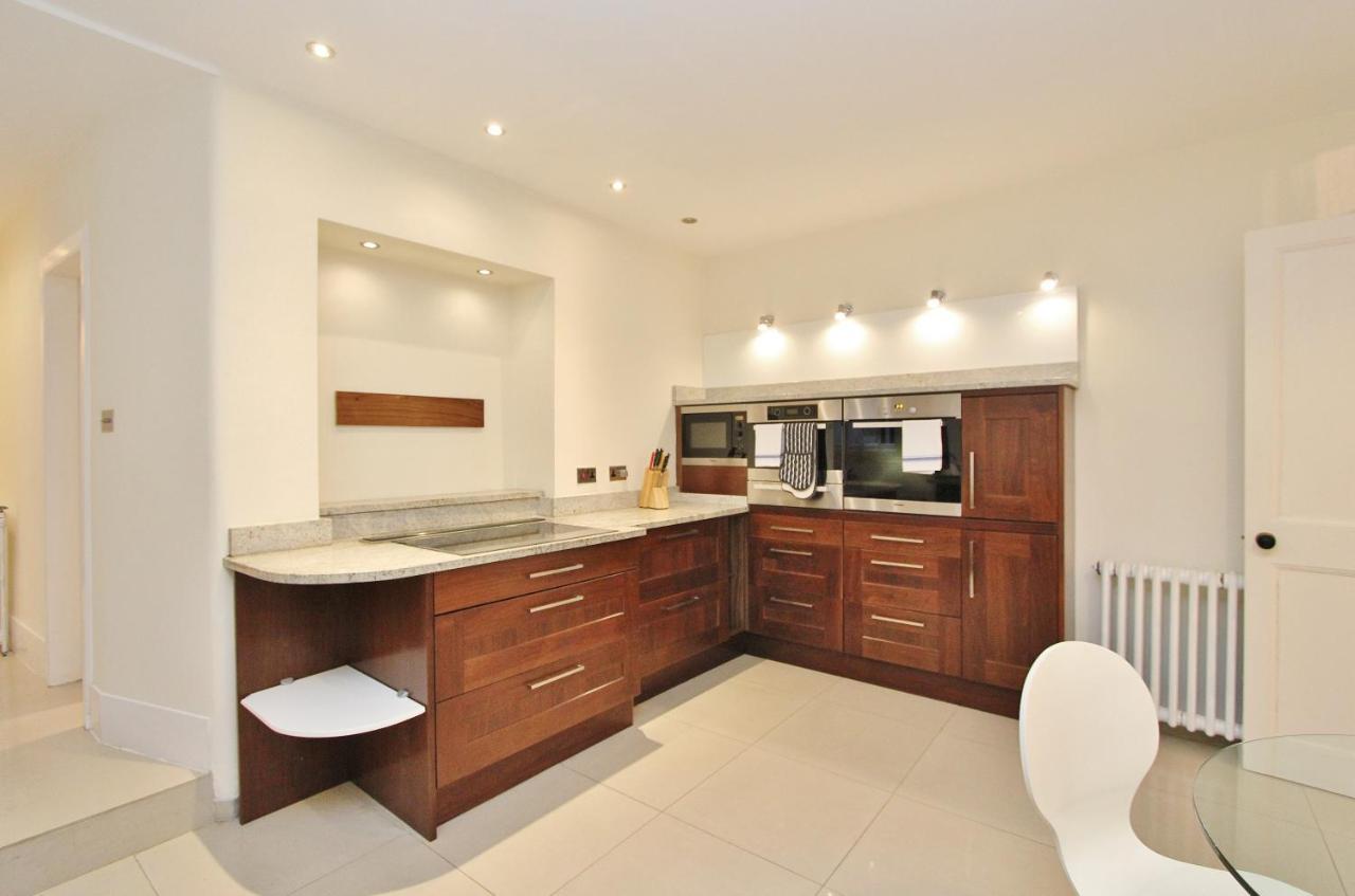 Elegant 3-Bedroom Ramsay Garden Apartment In Edinburgh City Centre Luaran gambar